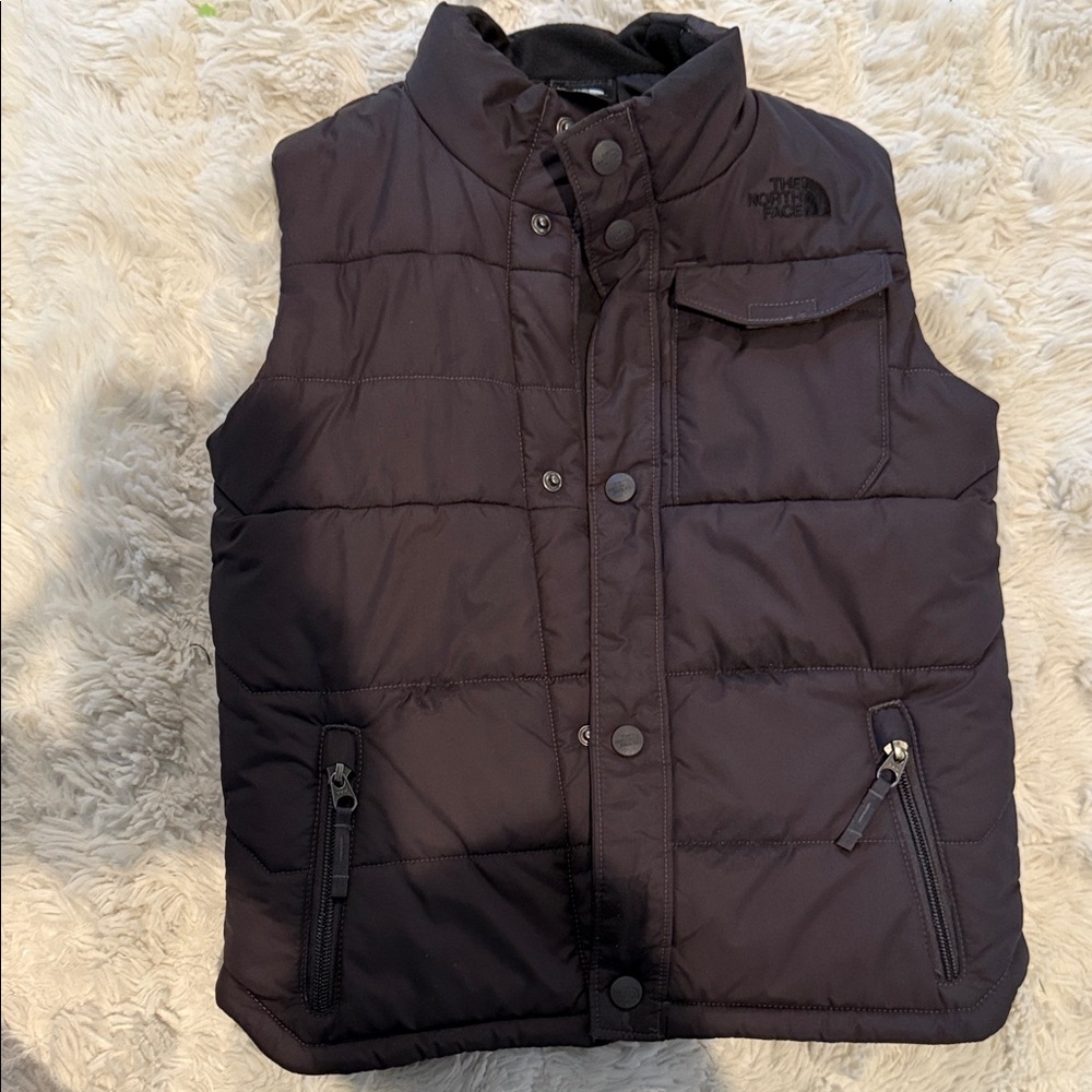 The North Face black children’s Puffer Vest